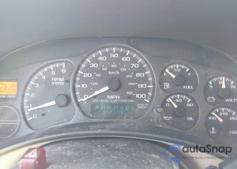 2001 Chevrolet Suburban 1500 Lt z USA, uszkodzony, nr VIN 1GNEC16T21J316748